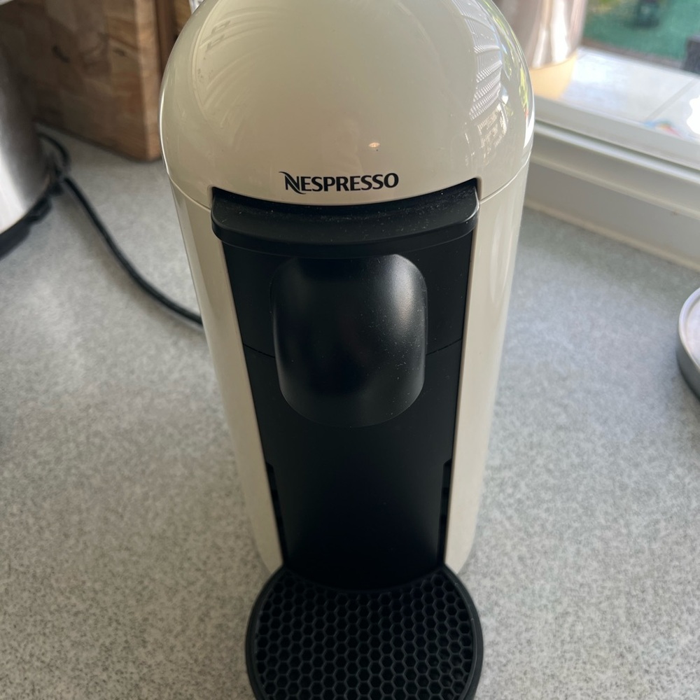 Nespresso Vertuo Coffee Maker